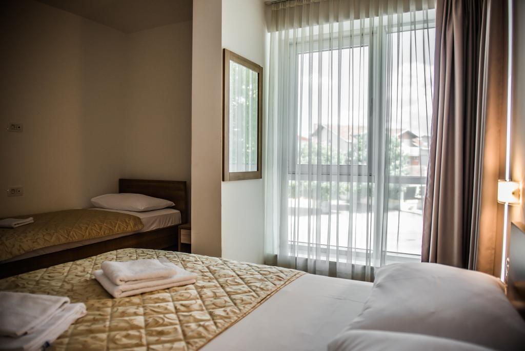 Hotel Martin เมจูโกเรีย ภายนอก รูปภาพ
